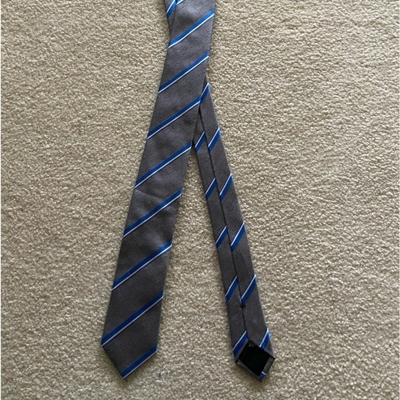 Hugo Boss skinny tie gray/blue stripes Made in Italy - Picture 2 of 2